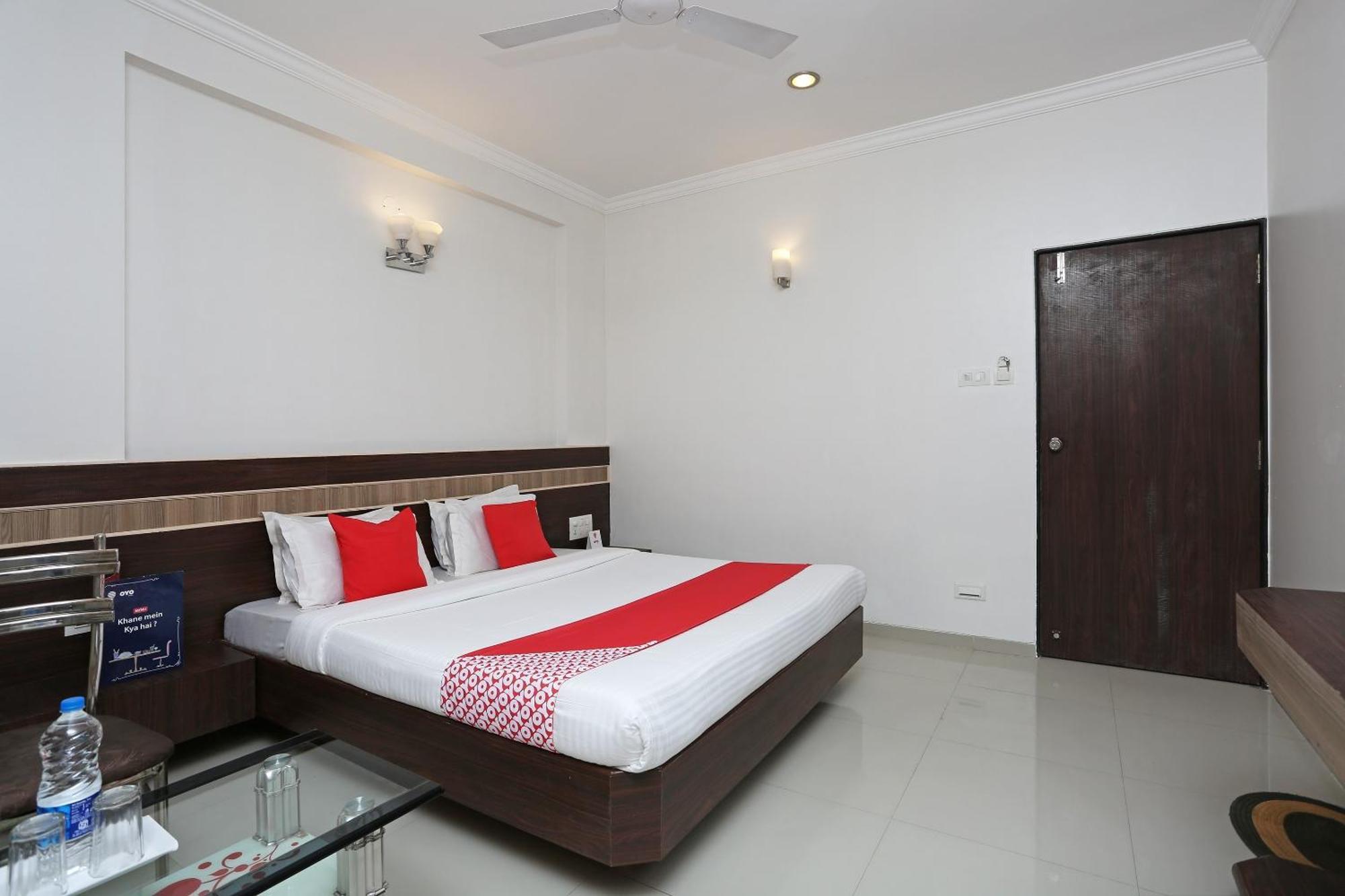 Spot On Hotel Sai Pancham شيردي المظهر الخارجي الصورة
