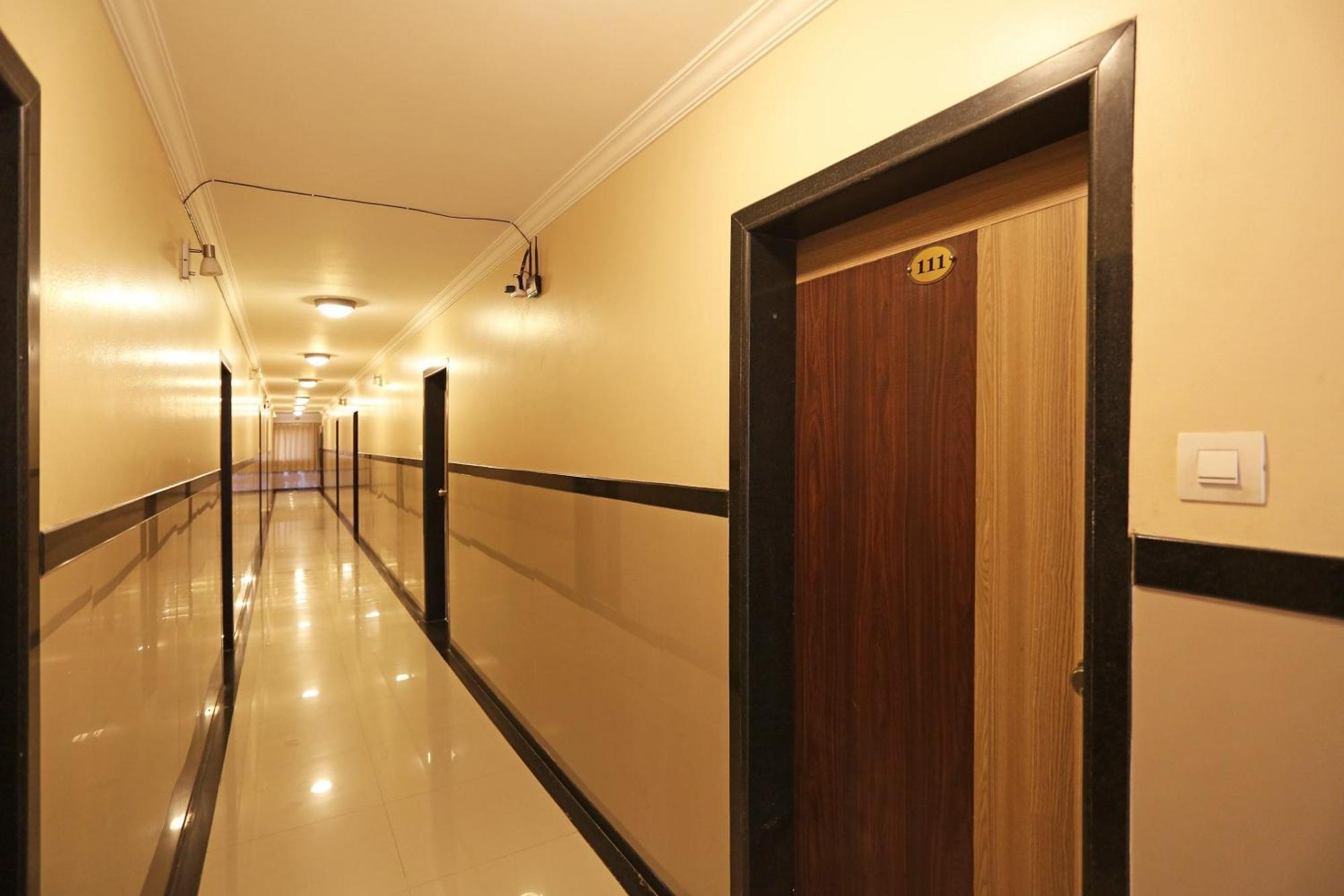 Spot On Hotel Sai Pancham شيردي المظهر الخارجي الصورة
